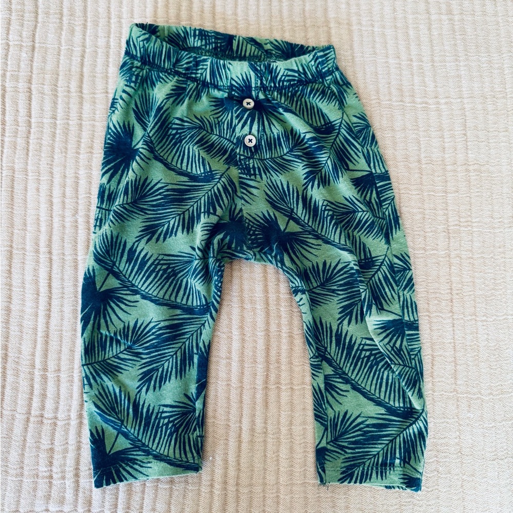FREE Zara Tropical pants with any purchase from my closet